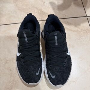 Nike free runs